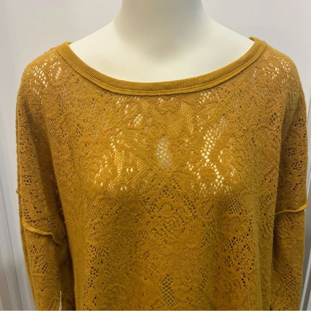 Free People Floral Soft Lace HiLo Oversize Sweater Top Mustard/ Gold Size‎ Small